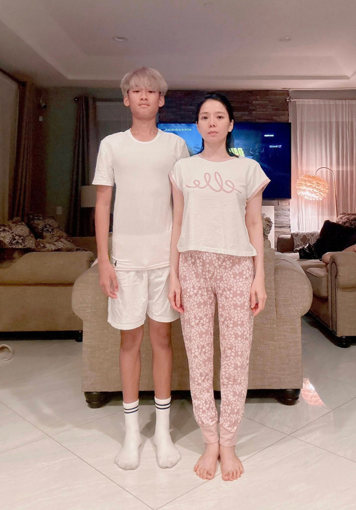 Lệ Quyên khoe hình ảnh quý tử cao lớn phổng phao. Ảnh: FBNV
