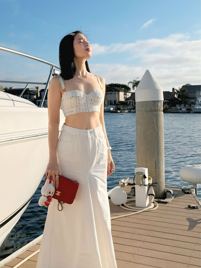 Lệ Quyên tận hưởng cuộc sống viên mãn. Ảnh: FBNV