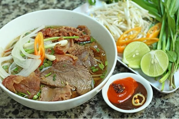 Bạn nên đổi nhà hàng, hoặc đổi thực đơn bữa sáng thường xuyên để có cơ hội thưởng thức nhiều món ăn ngon, vừa đổi khẩu vị quen thuộc. Ảnh: beptruong