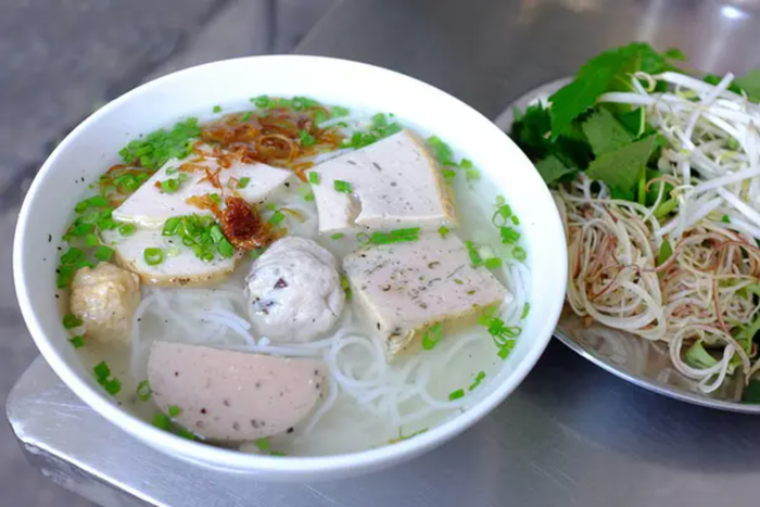Bún mọc có thể dễ dàng nấu tại nhà, hoặc ra ngoài ăn là một lựa chọn phù hợp với nhiều người khi đưa vào thực đơn bữa sáng. Ảnh: bepxua
