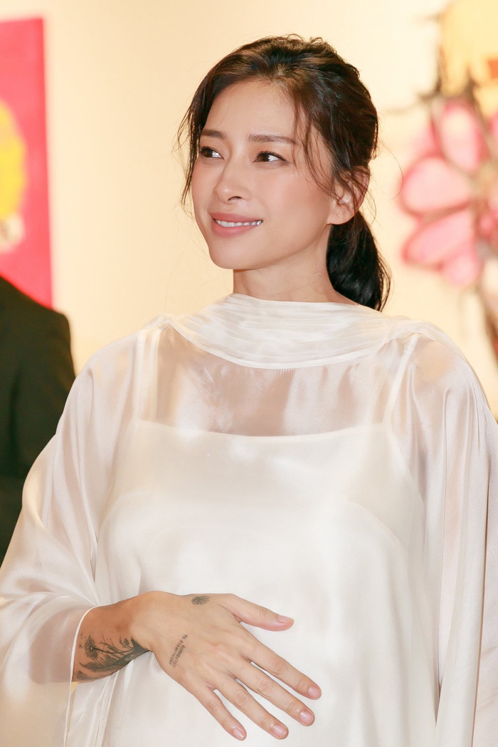 Ngô Thanh Vân sắp sinh con đầu lòng. Ảnh: FBNV