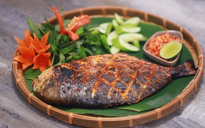 Món cá chim nướng muối ớt ngon miệng, được nhiều người ưa thích. (Ảnh minh họa)