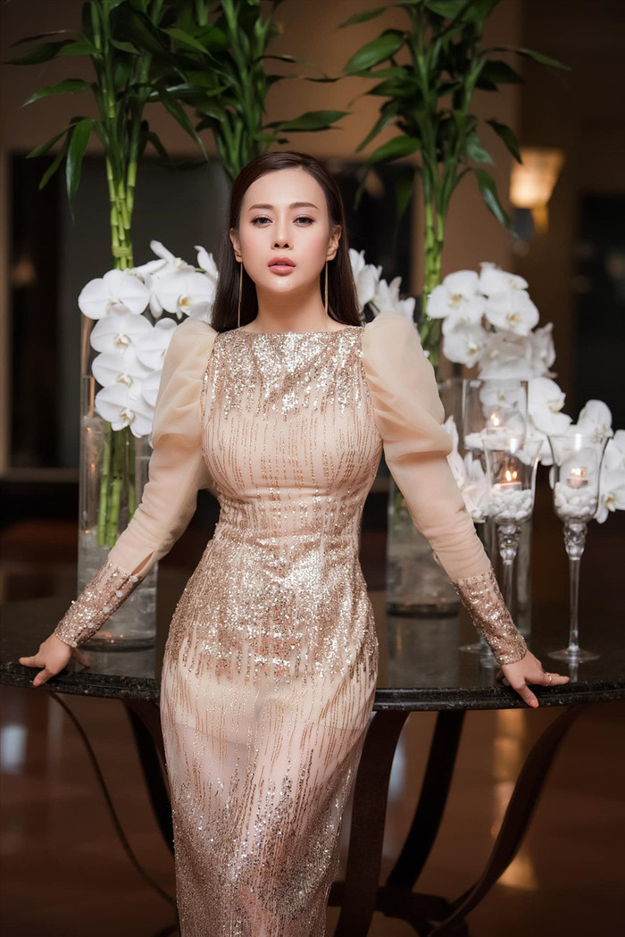Phương Oanh gây sốt khi trở lại với dự án phim truyền hình mới (Ảnh: Facebook nhân vật). 