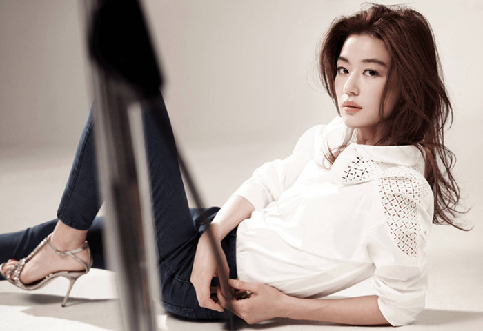 Jeon Ji Hyun hiện đang hoạt động nghệ thuật sôi nổi (Ảnh: Naver). 