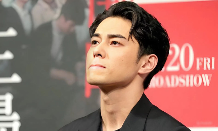 Nam diễn viên bị khán giả tẩy chay, sự nghiệp tiêu tan vì scandal ngoại tình với đồng nghiệp. (Ảnh Sponichi)