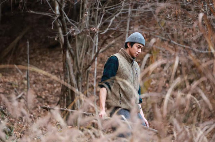 Nam diễn viên hiện sống ẩn dật trên núi. (Ảnh Sankei)