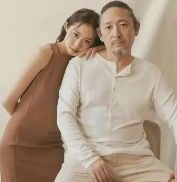 Nữ ca sĩ trả giá đắt khi lấy chồng lớn hơn 25 tuổi Ảnh 4