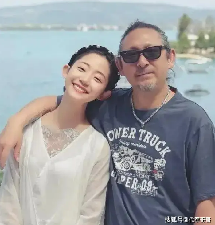 Nữ ca sĩ trả giá đắt khi lấy chồng lớn hơn 25 tuổi Ảnh 5