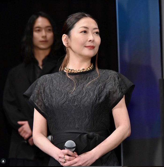 Nữ ca sĩ qua đời hơn nửa năm vẫn chưa được chôn cất, chị ruột bị nghi ăn chặn 3 tỷ đồng tiền phúng điếu Ảnh 1