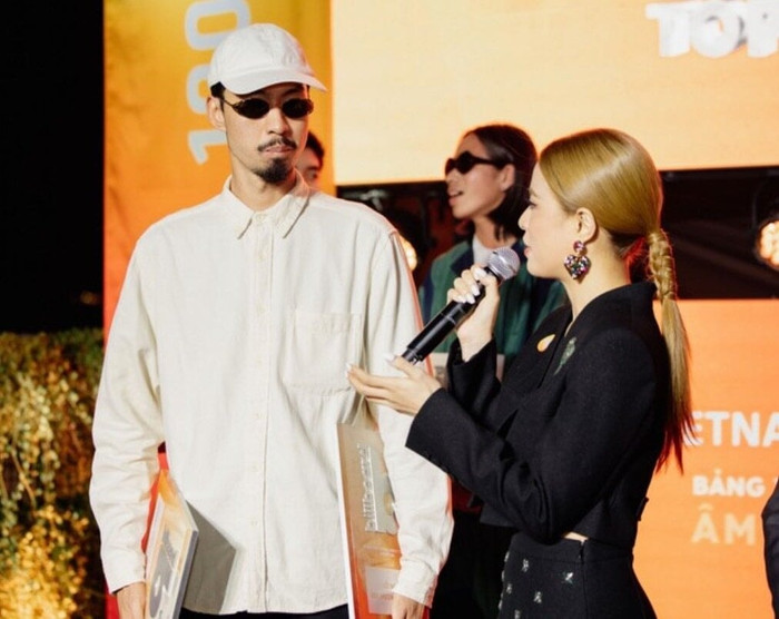 Đen Vâu có động thái giữa loạt ảnh bồng em bé cùng Hoàng Thùy Linh Ảnh 3