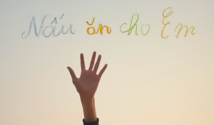 Đen Vâu có động thái giữa loạt ảnh bồng em bé cùng Hoàng Thùy Linh Ảnh 2