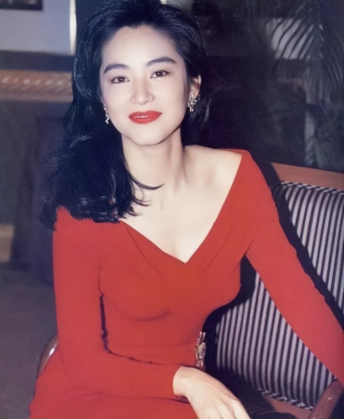 Nhan sắc thời trẻ 'vạn người mê' của Lâm Thanh Hà. (Ảnh Sohu)