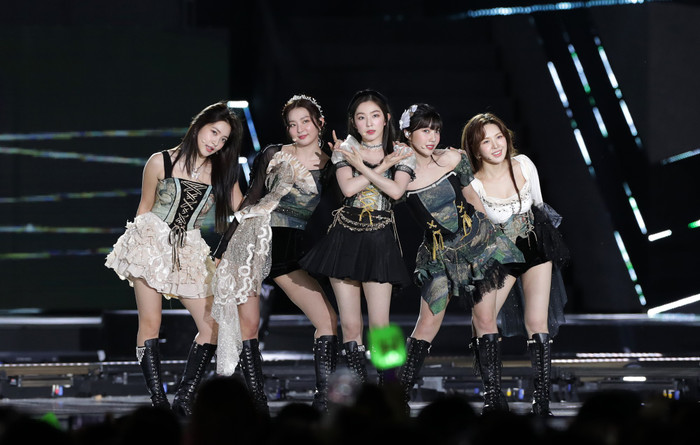 SM Entertainment đang làm gì với Red Velvet? Ảnh 4