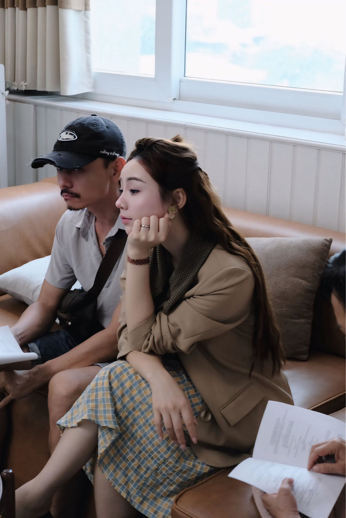 Quỳnh Kool chấp nhận thay đổi ngoại hình để phục vụ cho vai diễn. Ảnh: FBNV