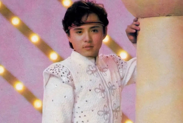 Nam ca sĩ nổi tiếng mất tích 14 năm sau khi mẹ qua đời, chị ruột vẫn miệt mài tìm kiếm Ảnh 5