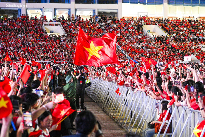 Hình ảnh tại một concert Quốc gia (Internet).