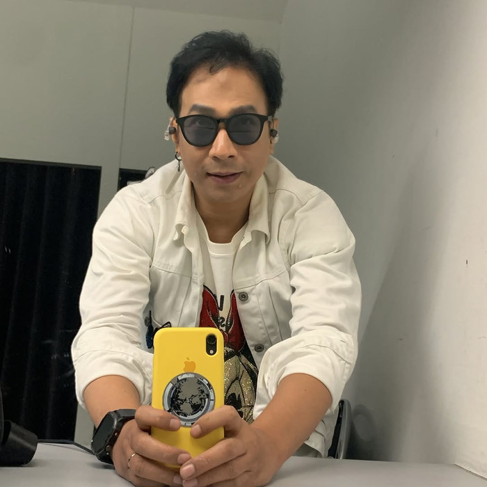 Nam ca sĩ King The Voice (tên thật là Picheth Buakhum) vừa đột quỵ, đang nằm điều trị tại bệnh viện khiến nhiều người quan tâm. (Ảnh IGNV)