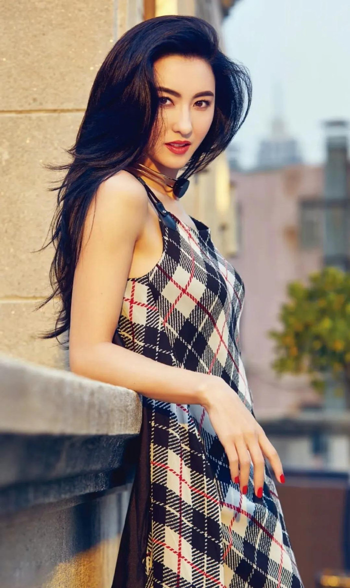 Nữ diễn viên được nhận xét là người trọng tình nghĩa cũng như là người mẹ tốt, hết lòng vì các con. (Ảnh Sohu)