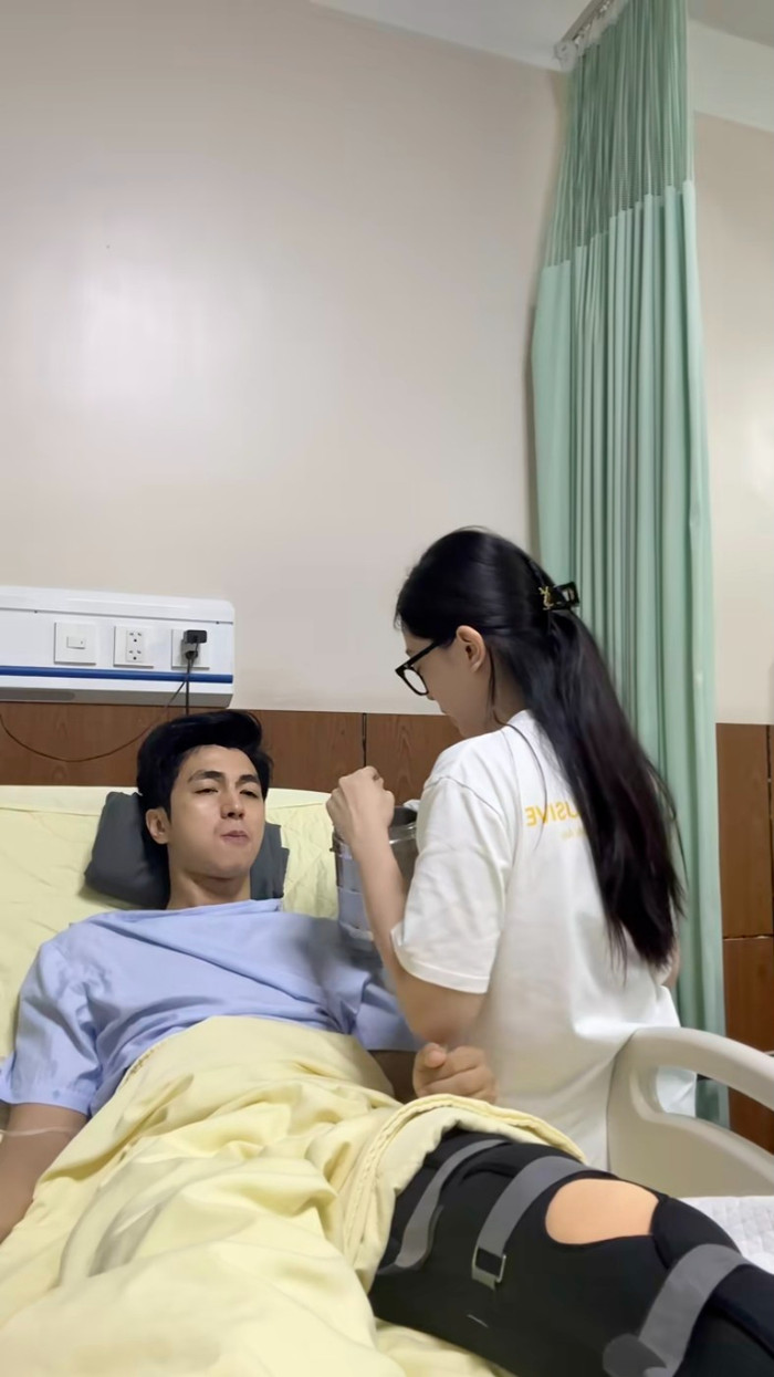 Bình An được vợ chăm sóc chu đáo sau ca phẫu thuật. Ảnh: TikTok nanananana.nana