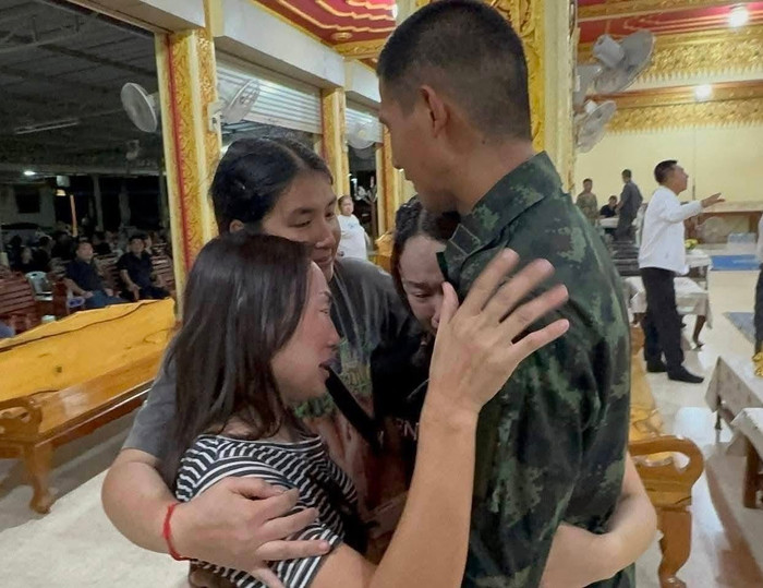 Ảnh: ทหารหลังกองพัน.