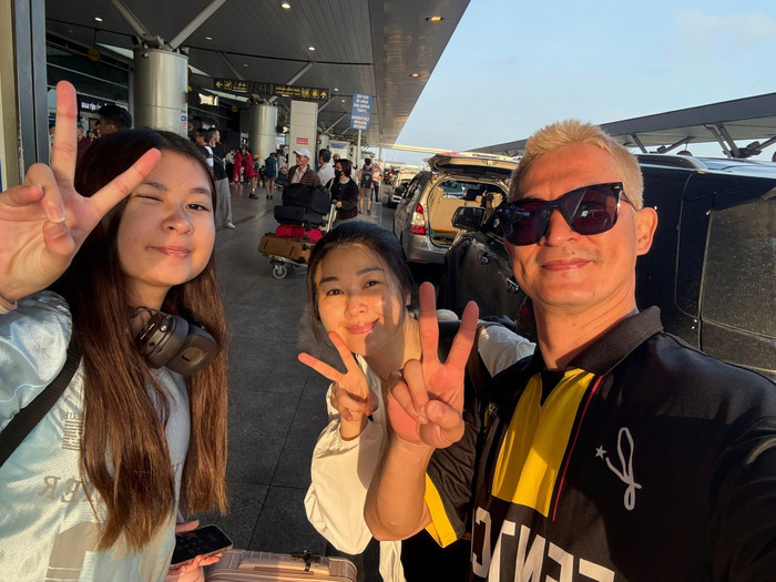 Dù không còn gắn bó như trước, Huy Khánh và Mạc Anh Thư vẫn duy trì mối quan hệ văn minh. (Ảnh: FBNV)