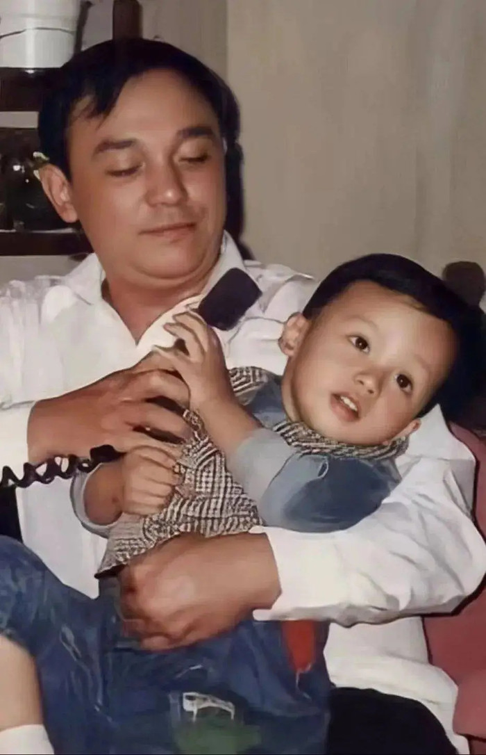 Người mẹ treo thưởng hàng tỷ đồng để tìm con trai bị bắt cóc, nhiều người mạo danh Ảnh 2