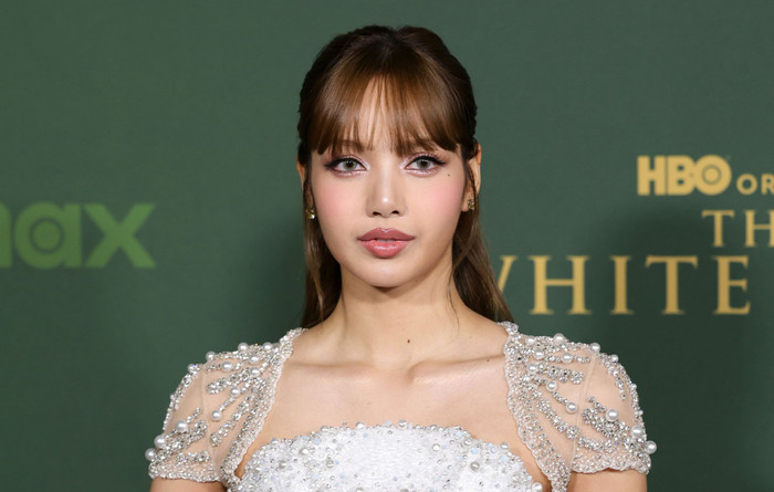 Lisa bị một nữ ca sĩ tấn công, bắt nguồn từ bài hát mới của Doja Cat Ảnh 4