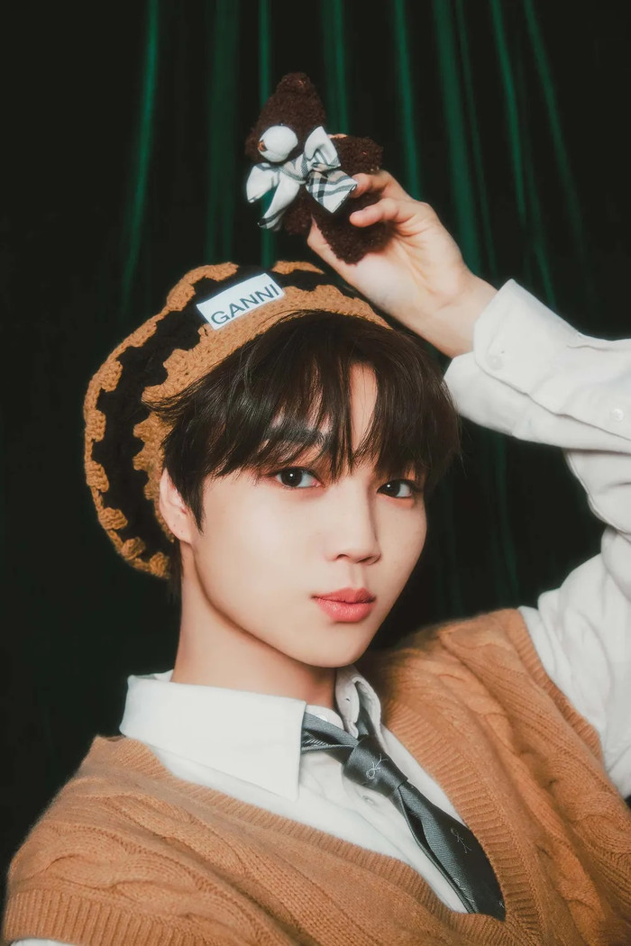 Nam ca sĩ 24 tuổi khi bị nữ khán giả cưỡng hôn khi dự sự kiện ở nước ngoài, cộng đồng mạng bức xúc Ảnh 3