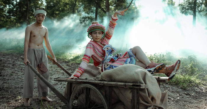 Từ 'Bắc Bling' đến 'Nỗi Đau Giữa Hòa Bình': Hòa Minzy tìm công thức toàn cầu bằng bản sắc Việt Ảnh 5