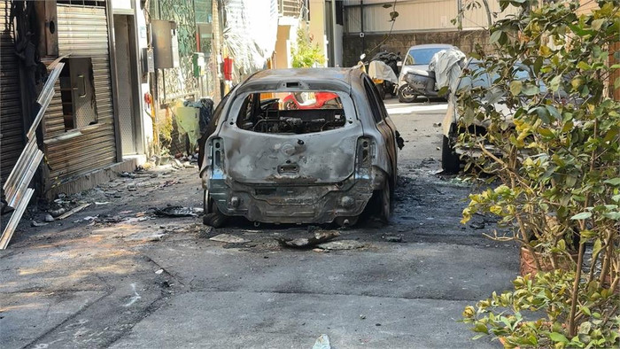 Người đàn ông châm lửa đốt xe hơi trước nhà em trai lúc nửa đêm, thừa nhận lý do gây sốc Ảnh 3