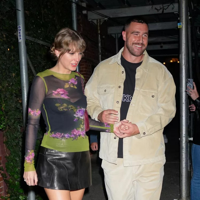 Cặp đôi Taylor Swift và Travis Kelce nhận được nhiều sự quan tâm của gia đình và người hâm mộ ngay từ khi công khai hẹn hò. (Ảnh: Getty Images)