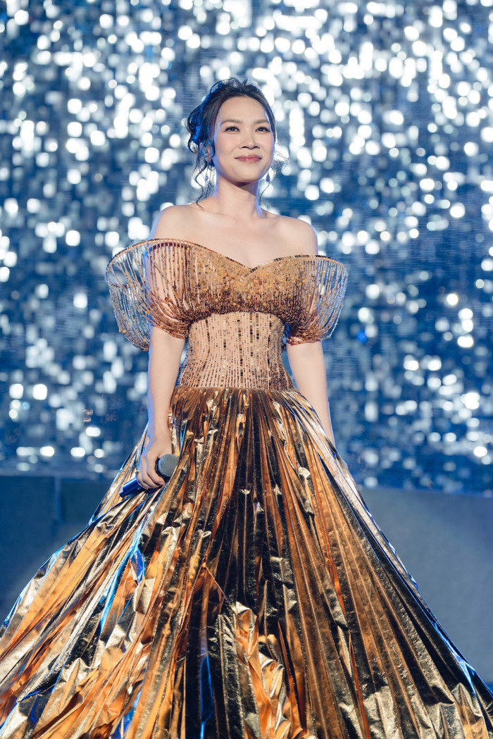 Mỹ Tâm 'xuất hiện' trong lễ sơ duyệt diễu binh khiến cộng đồng mạng 'nổi da gà' Ảnh 4