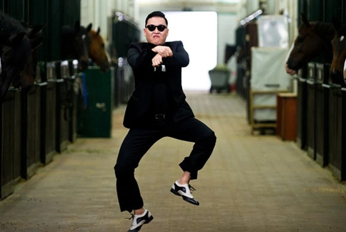 Thông tin PSY bị bắt giữ để điều tra gây rúng động làng giải trí. (Ảnh Kbizoom)