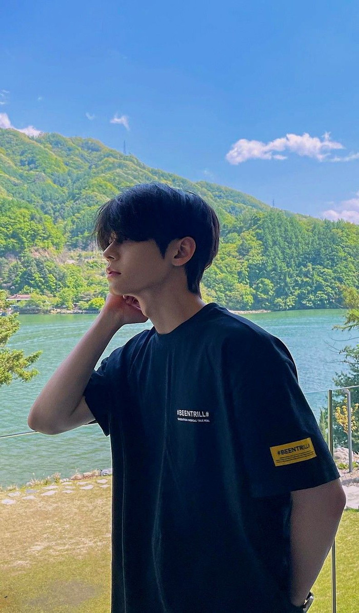 Minh duy trì thói quen mua vàng suốt 12 năm. Ảnh minh hoạ