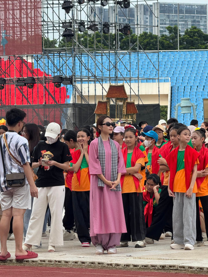 Phương Mỹ Chi hội ngộ Mỹ Tâm: 2 cái tên được mong chờ nhất tại 'concert quốc gia' Ảnh 1