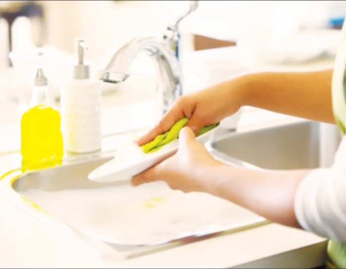 4 thói quen rửa bát tưởng sạch lại đang âm thầm đầu độc cả gia đình Ảnh 4