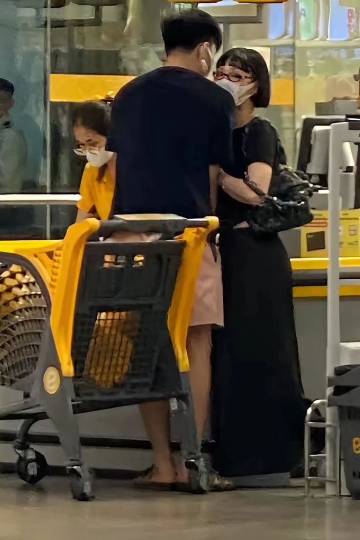 Cả hai đã từng được thấy đi siêu thị cùng nhau trước đó. Ảnh: Sưu tầm