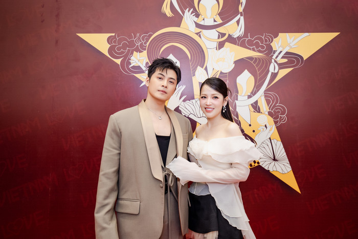 Puka và Gin Tuấn Kiệt tại sự kiện VietNam Love. (Ảnh: BTC)