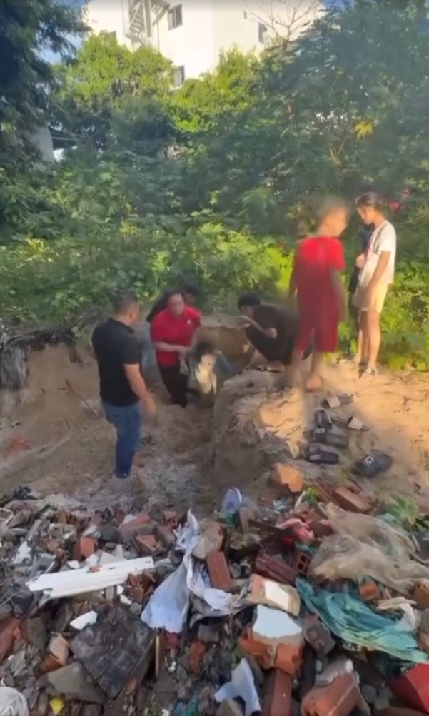 Chân dung người hùng cứu bé trai bị cát vùi ở Côn Đảo Ảnh 1