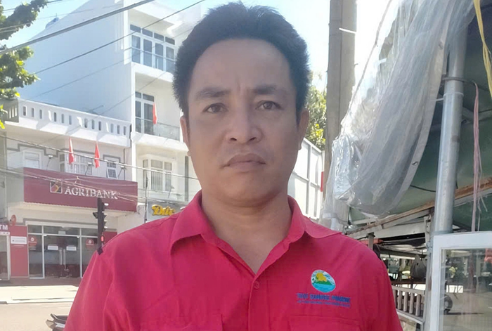 Chân dung người hùng Lê Văn Tí Hon. Ảnh: Hắc Minh