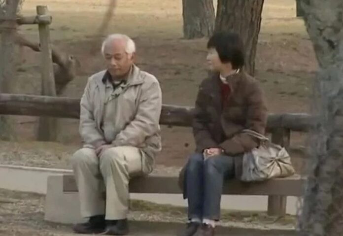 Cặp vợ chồng sống chung 20 năm nhưng không nói chuyện với nhau câu nào, lý do gây sốc Ảnh 2