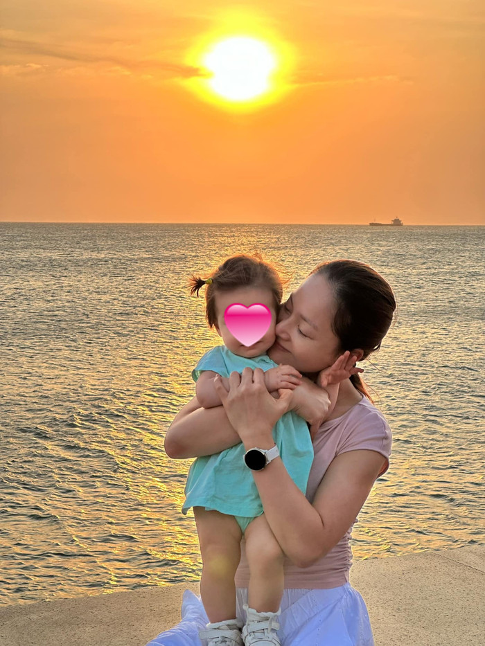 Nữ diễn viên trải lòng về cảm giác suy nghĩ đến những điều mông lung bất định sau ly hôn. (Ảnh FBNV)
