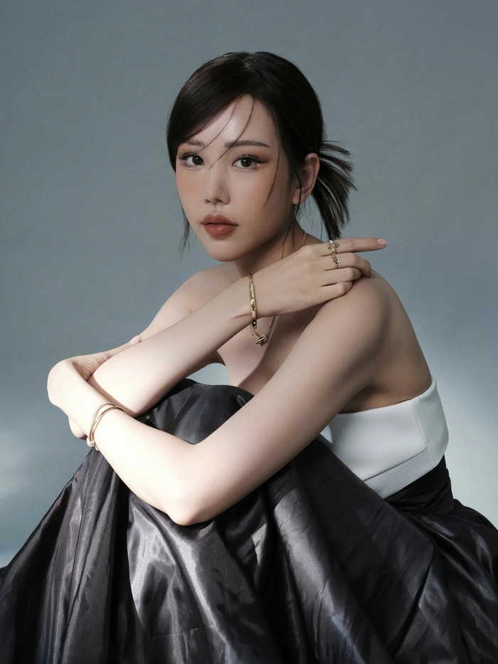 Không phải Hòa Minzy, đây là nữ ca sĩ tỷ view đầu tiên của showbiz Việt Ảnh 5