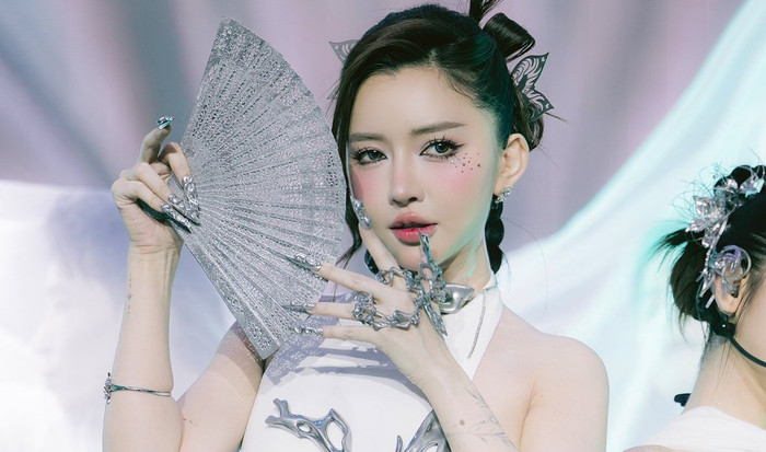 Không phải Hòa Minzy, đây là nữ ca sĩ tỷ view đầu tiên của showbiz Việt Ảnh 4