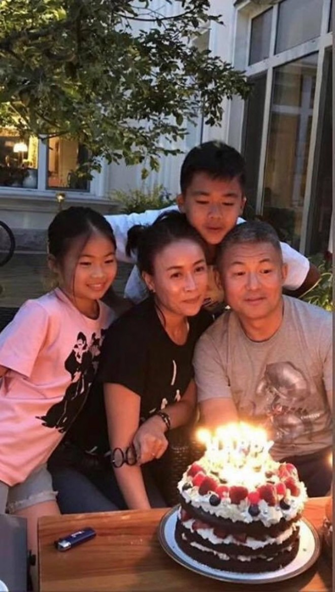 Nữ ca sĩ hàng đầu showbiz vướng nghi vấn hôn nhân rạn nứt, chồng bị bắt gặp thân mật với cô gái lạ Ảnh 5