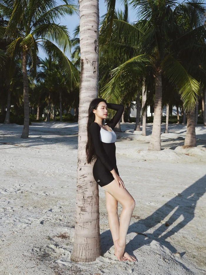 Vóc dáng thon thả, nóng bỏng của Doãn Hải My (Ảnh: Instagram nhân vật). 