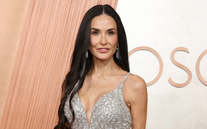 Demi Moore được mệnh danh là nữ diễn viên đẹp nhất thế giới vẫn nóng bỏng ở tuổi 63 (Ảnh: US Weakly). 