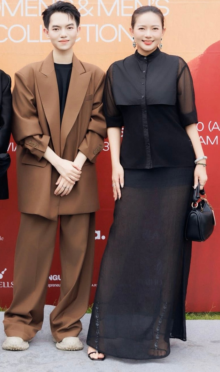 Phan Như Thảo cùng nhà thiết kế Phan Đăng Hoàng tại sự kiện.