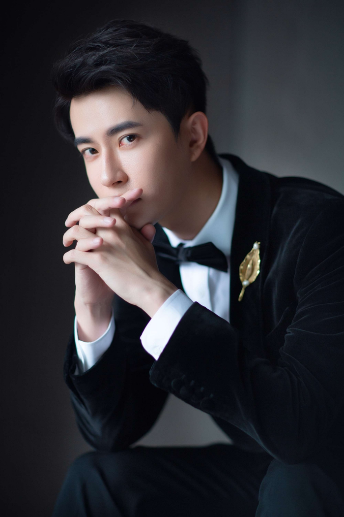 Nam ca sĩ ngã lầu tử vong, cha mẹ gục ngã vì mất đi đứa con duy nhất Ảnh 5