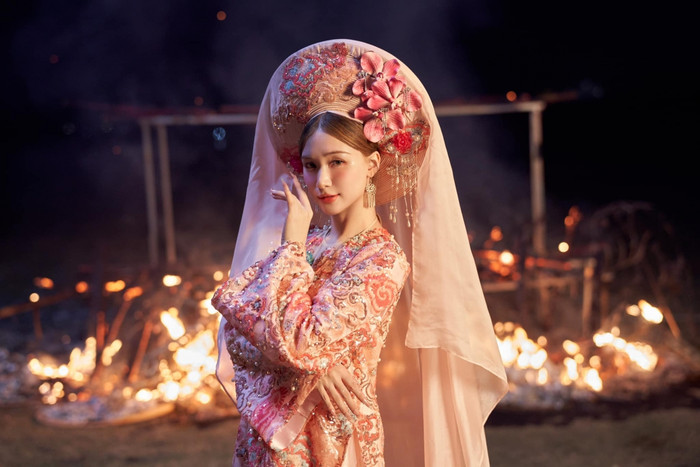 Hòa Minzy và những nỗ lực sáng tạo không ngừng nghỉ. (Ảnh: FBNV)